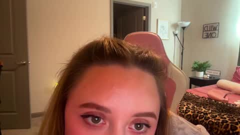 Snapshot of alex499990 chatting on January 3, 4:59 pm alex  online show from January 3, 4:59 pm