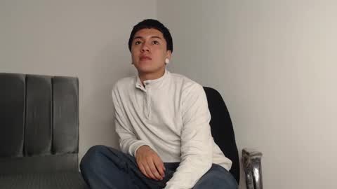 Snapshot of alex__lover chatting on October 2, 2:43 am Owen online show from October 2, 2:43 am