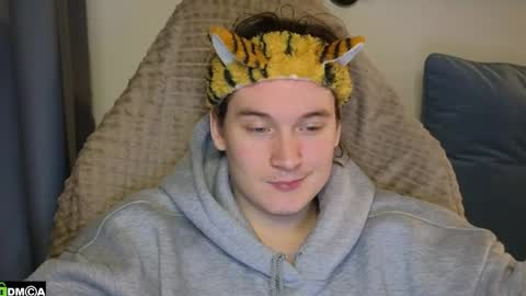 FAVORITE online show from April 19, 6:10 pm