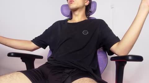 alex_connorr online show from February 8, 2:37 am