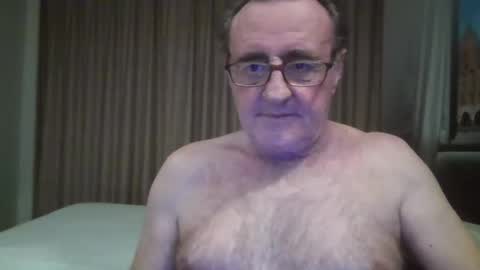 Snapshot of alex_fetishplayer chatting on December 13, 8:14 pm Alex online show from December 13, 8:14 pm
