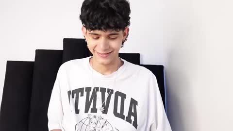Snapshot of alex_mark_ chatting on September 15, 7:26 pm alex_mark_ online show from September 15, 7:26 pm