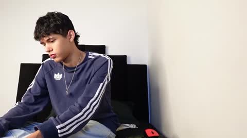 Snapshot of alex_mark_ chatting on October 20, 1:38 pm alex_mark_ online show from October 20, 1:38 pm