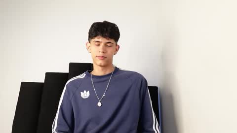 Snapshot of alex_mark_ chatting on September 29, 7:35 pm alex_mark_ online show from September 29, 7:35 pm
