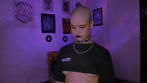 Alex online show from May 4, 11:44 pm
