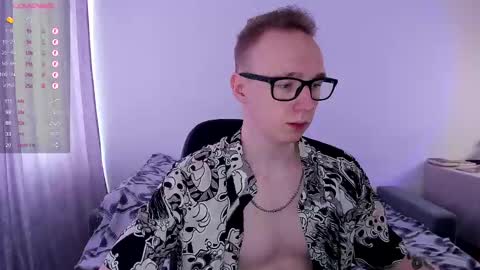 Snapshot of alex_silent chatting on March 11, 10:07 am alex_silent online show from March 11, 10:07 am