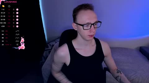 Snapshot of alex_silent chatting on September 13, 11:34 am alex_silent online show from September 13, 11:34 am