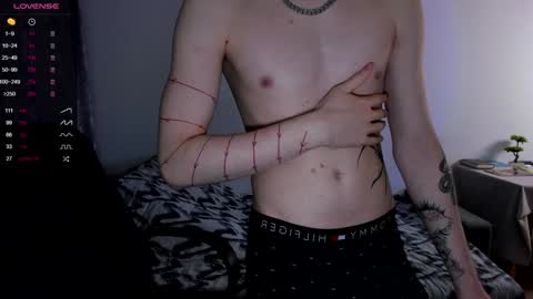 Snapshot of alex_silent chatting on February 2, 2:13 pm alex_silent online show from February 2, 2:13 pm