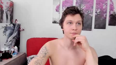 Alex WandHot online show from March 4, 6:37 am