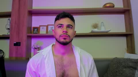 alex_wolf05 online show from March 3, 6:15 pm