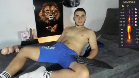 Snapshot of alex_woll11 chatting on February 2, 5:26 pm Alex Woll online show from February 2, 5:26 pm