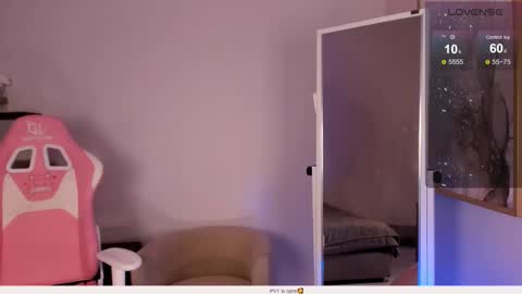 Alexa  dont forget to thumbs up me online show from November 15, 10:28 am