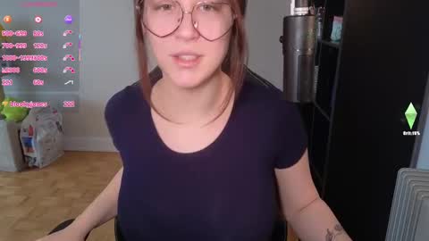 dont be afraid to click social media link its  working  just click on that  online show from March 3, 9:59 pm