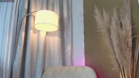 Snapshot of alexa_foxx27 chatting on March 6, 12:00 am alexa_foxx27 online show from March 6, 12:00 am