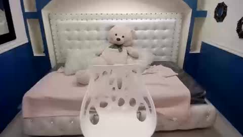 Snapshot of alexa_price_ chatting on September 12, 8:44 pm alexa_price_ online show from September 12, 8:44 pm