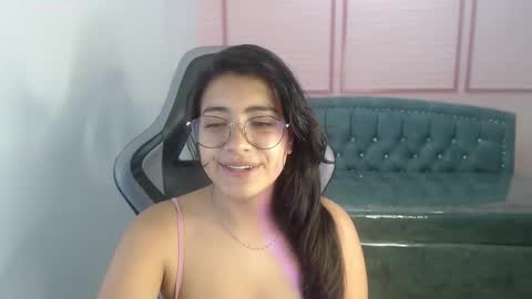 Snapshot of alexa_romero_t chatting on September 15, 12:39 pm Alexandra online show from September 15, 12:39 pm