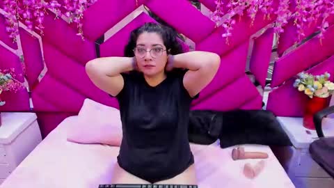 alexa sanz online show from December 4, 10:31 pm