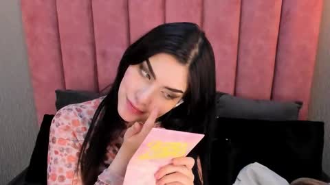 Alexa Thaylor online show from November 11, 3:14 pm