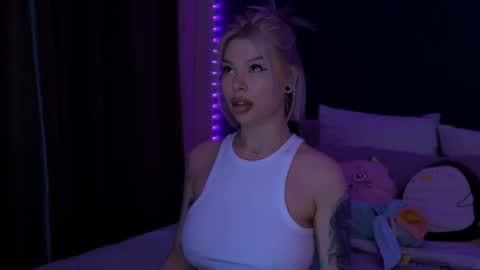 Alexa Mason online show from August 4, 2:07 am