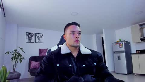 Alex Collin online show from January 8, 1:52 pm