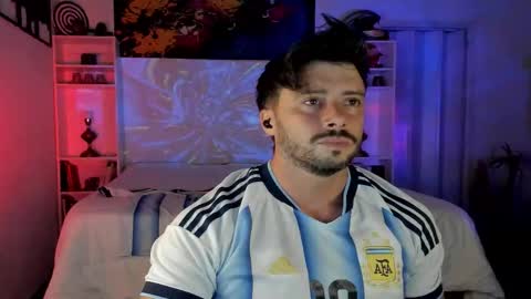 Alexander Jaz online show from December 21, 11:33 pm