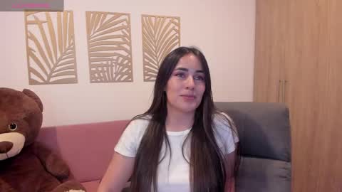 Snapshot of alexeii_grey chatting on December 19, 6:34 am alexeii_grey online show from December 19, 6:34 am
