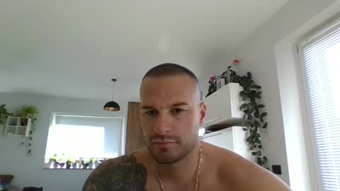 rey ale84 online show from October 30, 1:44 pm