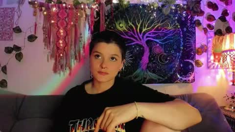 Snapshot of alexiafisher_ chatting on October 13, 3:52 am Alex online show from October 13, 3:52 am