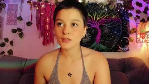 Snapshot of alexiafisher_ chatting on October 17, 11:53 pm Alex online show from October 17, 11:53 pm