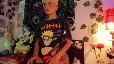 Snapshot of alexiafisher_ chatting on January 24, 4:48 am Alex online show from January 24, 4:48 am