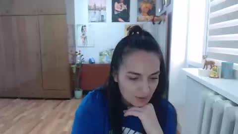 Snapshot of alexismillers chatting on September 23, 8:41 am AlexisMillers online show from September 23, 8:41 am