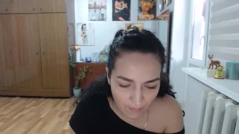 AlexisMillers online show from December 17, 2:02 pm