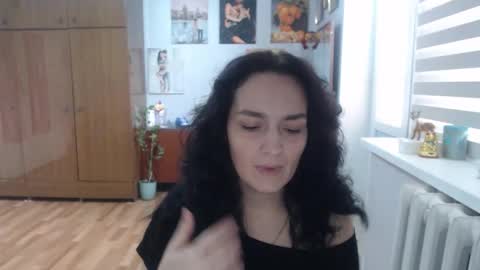 Snapshot of alexismillers chatting on October 6, 10:44 am AlexisMillers online show from October 6, 10:44 am