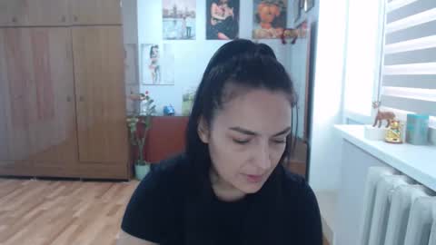 Snapshot of alexismillers chatting on September 24, 9:05 am AlexisMillers online show from September 24, 9:05 am