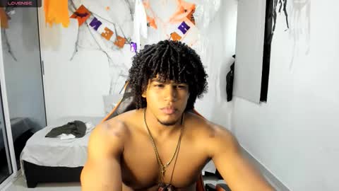 Snapshot of alexj_black chatting on October 17, 4:55 pm ALEXJ BLACK online show from October 17, 4:55 pm