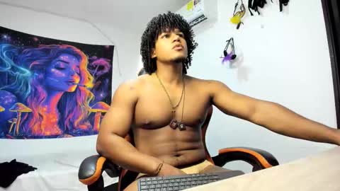 Snapshot of alexj_black chatting on October 12, 4:21 pm ALEXJ BLACK online show from October 12, 4:21 pm