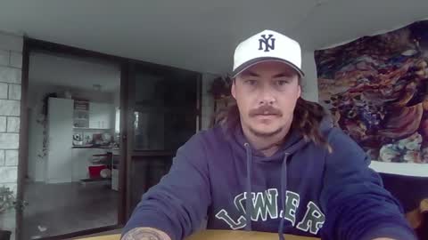 Alex online show from March 31, 3:51 am