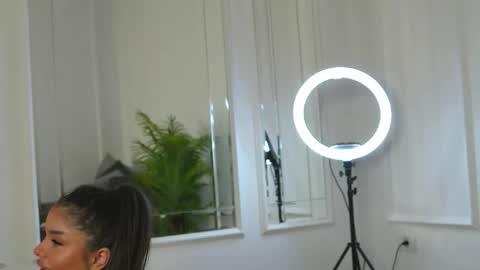 alexxiskye online show from September 23, 6:29 am