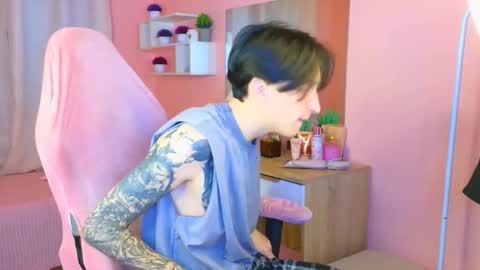 Alex online show from October 19, 1:16 pm