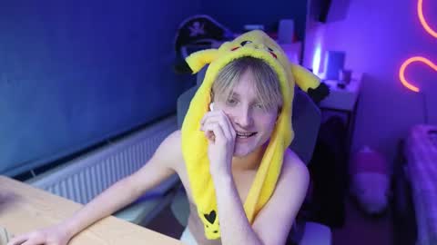 Alexycutie online show from January 8, 3:07 pm