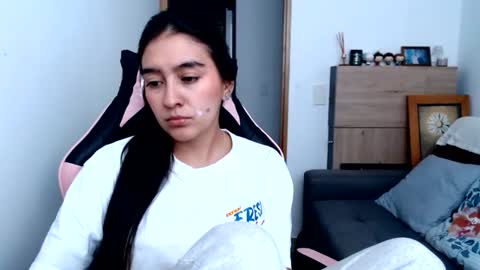 alexyferrer1 online show from July 27, 8:28 pm