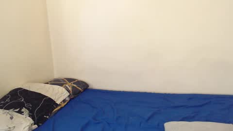 algiz_ online show from October 13, 4:53 pm