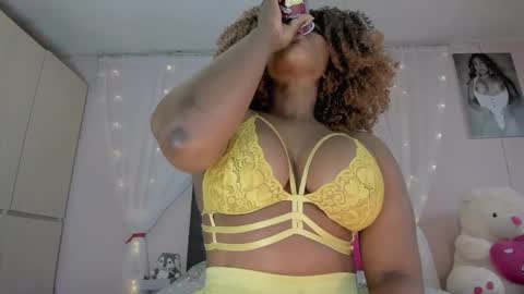 aliana_ross online show from January 27, 4:52 am