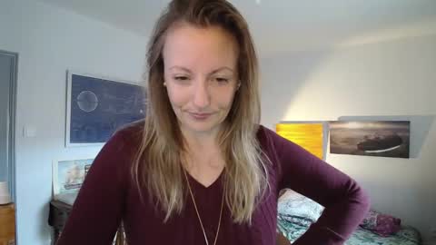 Alice online show from November 2, 9:20 am