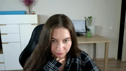 Alice online show from October 4, 8:17 pm