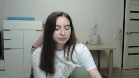 Alice online show from May 14, 5:44 pm