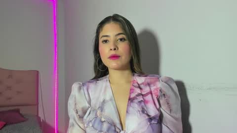 alice_cespedes online show from February 17, 10:05 pm