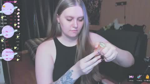Snapshot of alice_dreamgirl_ chatting on October 18, 12:09 pm Alice 3 online show from October 18, 12:09 pm