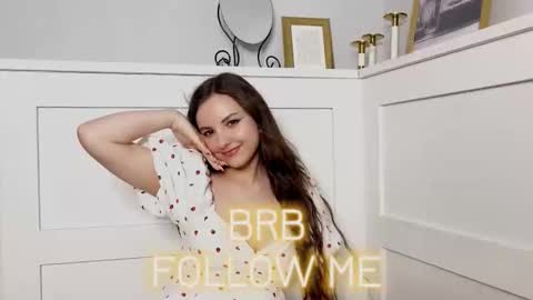 Snapshot of alice_dreammer chatting on October 19, 3:16 pm Alice online show from October 19, 3:16 pm