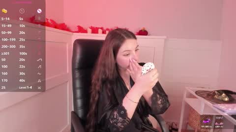 Snapshot of alice_dreammer chatting on October 11, 10:02 pm Alice online show from October 11, 10:02 pm